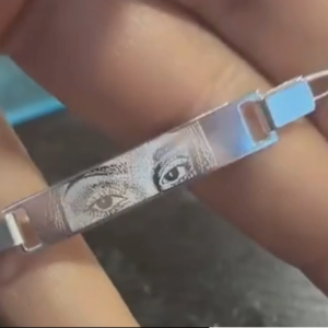 Pulsera Grabado Mirada