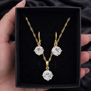 Set de Collar y Aros Solitario con Circonia Brillante
