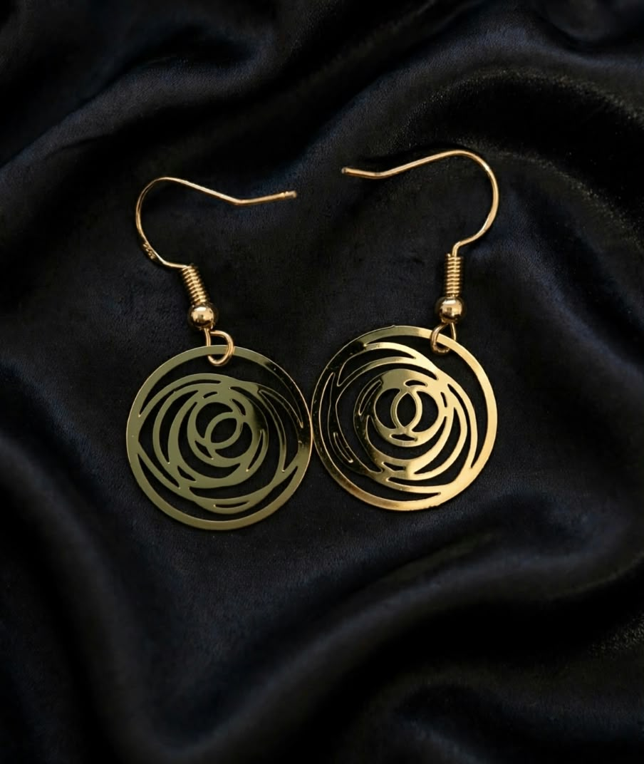 Aros Espiral Circular con Baño Dorado, vista del par completo