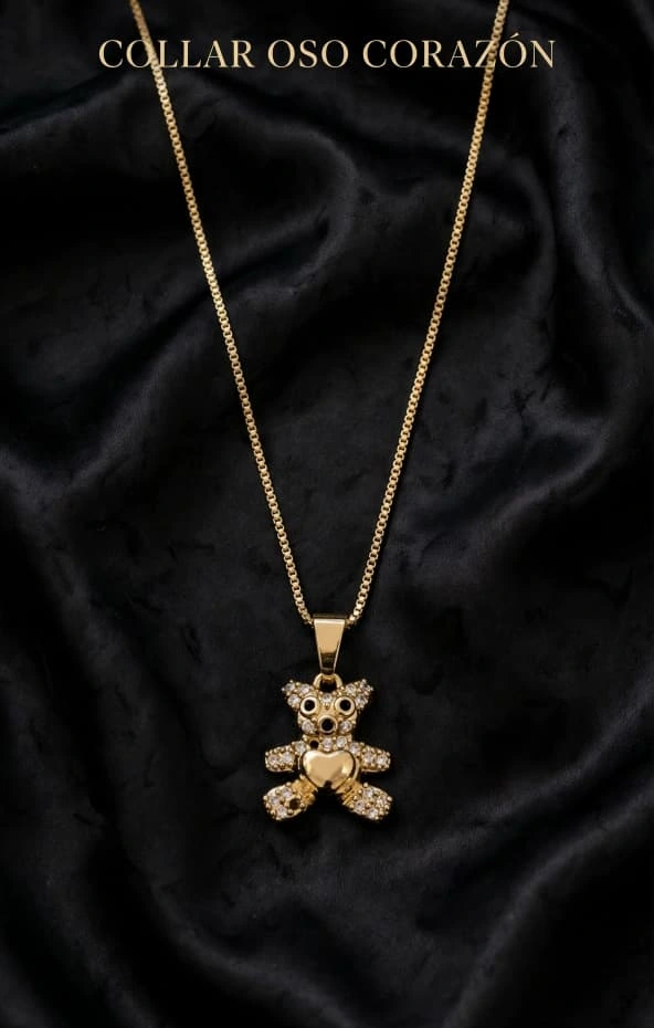 Collar Oso Corazón, vista de la pieza completa