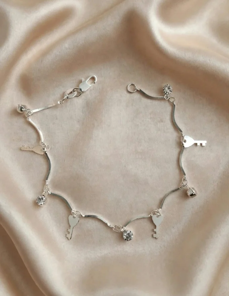 Pulsera Llaves Corazón de Plata, vista de la pieza completa